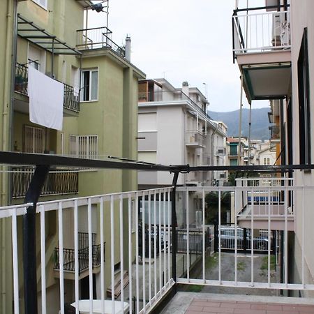 Apartament Casa Emma 400 Mt Dal Mare Spotorno Zewnętrze zdjęcie